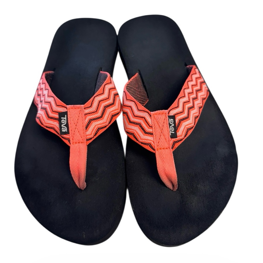 Teva Mush Women’s Flip Flops Black  with Bright Coral/Blk/White Straps Size 10